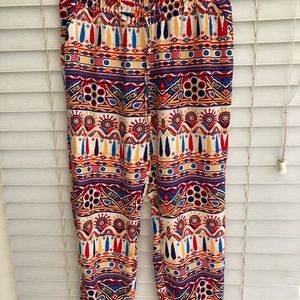 Colorful, elastic waist, capri pants. Size S.